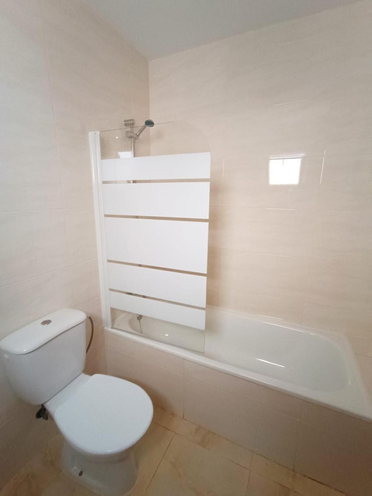 Apartamentos Larios Málaga Exteriör bild