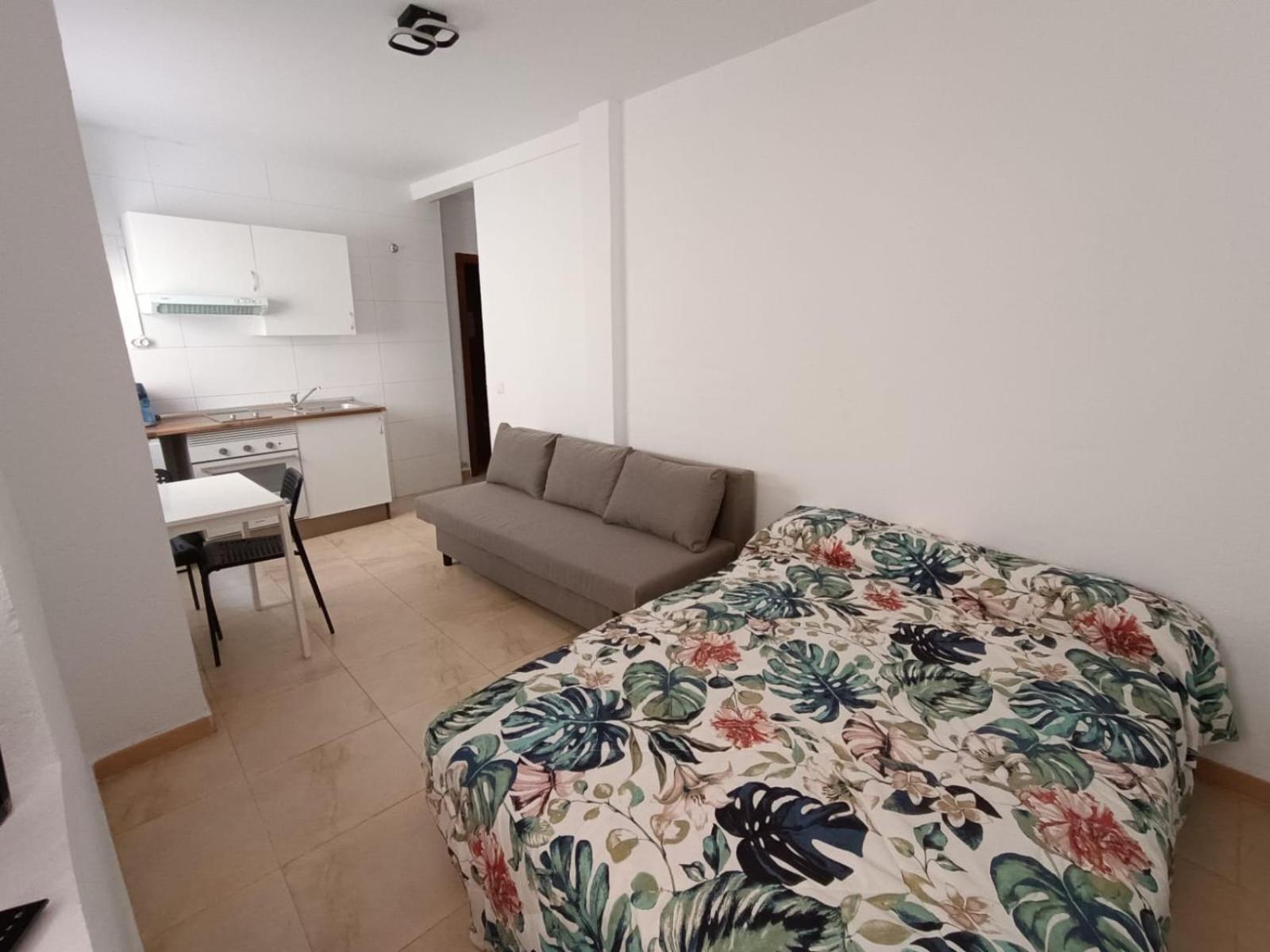 Apartamentos Larios Málaga Exteriör bild